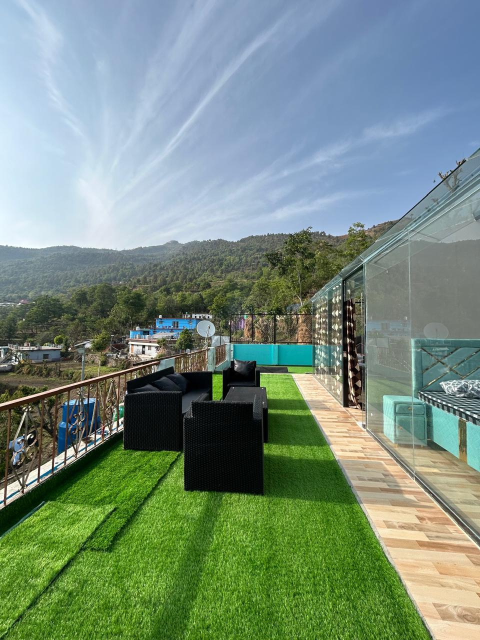 Mountain View Rooftop Terrace